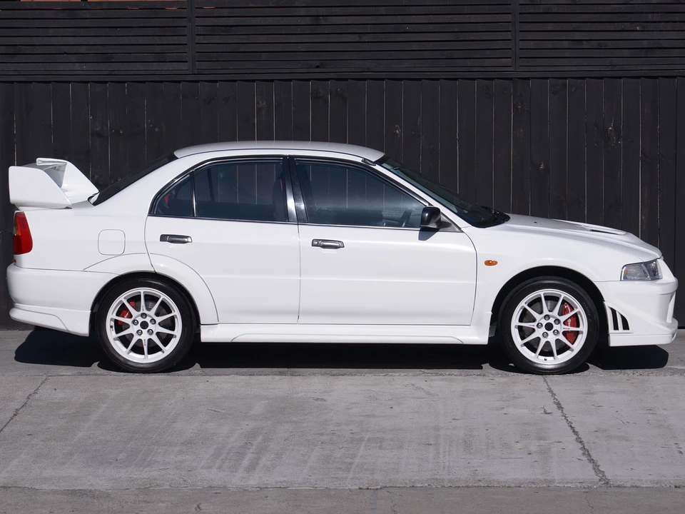 1999 Mitsubishi Lancer Evolution VI 6th Gen - Image 9 of 31