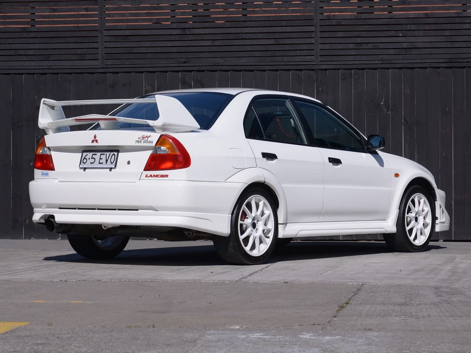 1999 Mitsubishi Lancer Evolution VI 6th Gen - Image 11 of 31