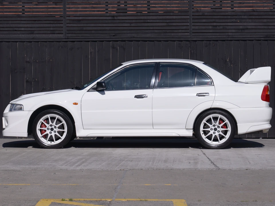 1999 Mitsubishi Lancer Evolution VI 6th Gen - Image 17 of 31