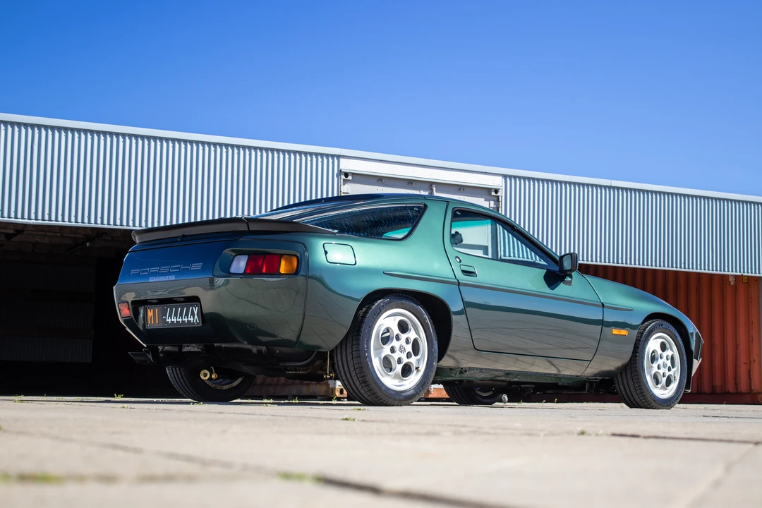1985 Porsche 928 S - Image 16 of 31