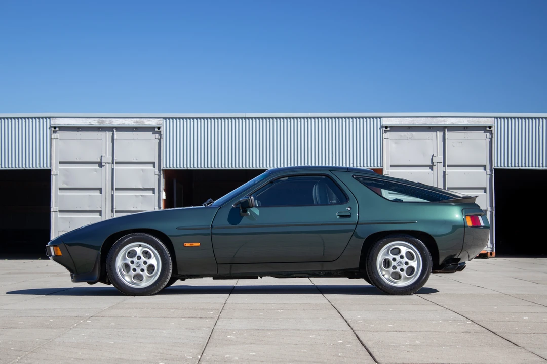 1985 Porsche 928 S - Image 7 of 31