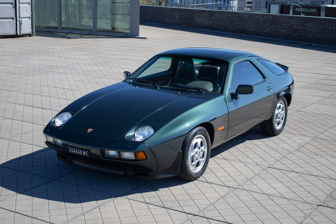 1985 Porsche 928 S - Image 2 of 31