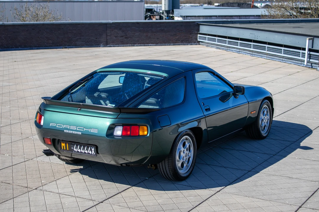 1985 Porsche 928 S - Image 13 of 31