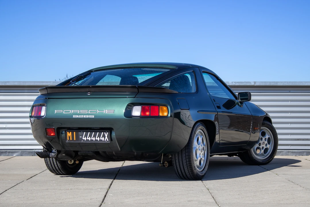 1985 Porsche 928 S - Image 11 of 31