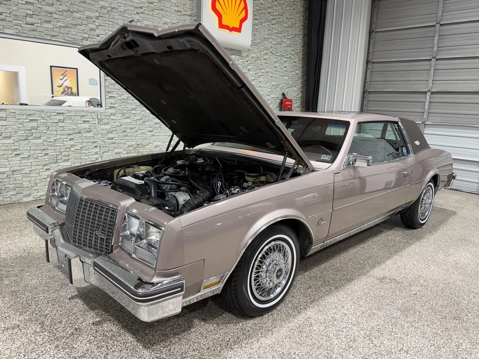 1983 Buick Riviera 4th-7th Gen - Image 24 of 31