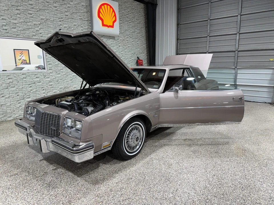 1983 Buick Riviera 4th-7th Gen - Image 23 of 31