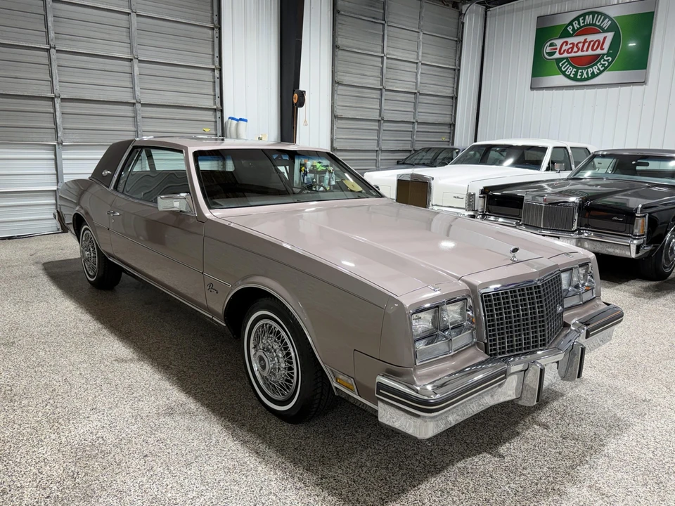 1983 Buick Riviera 4th-7th Gen - Image 19 of 31