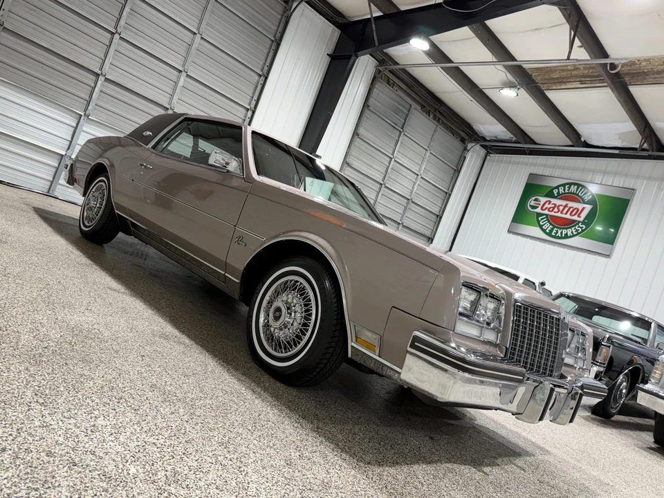 1983 Buick Riviera 4th-7th Gen - Image 18 of 31