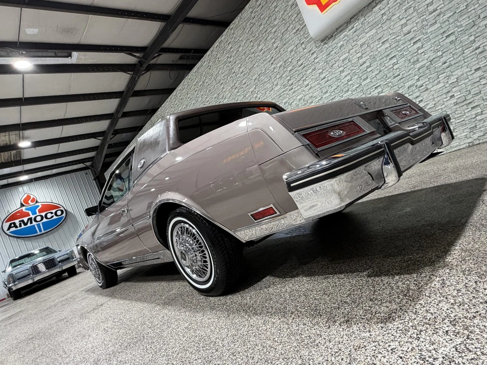 1983 Buick Riviera 4th-7th Gen - Image 7 of 31