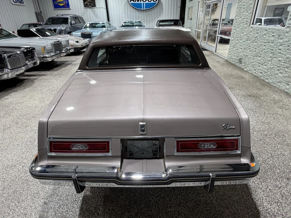 1983 Buick Riviera 4th-7th Gen - Image 9 of 31