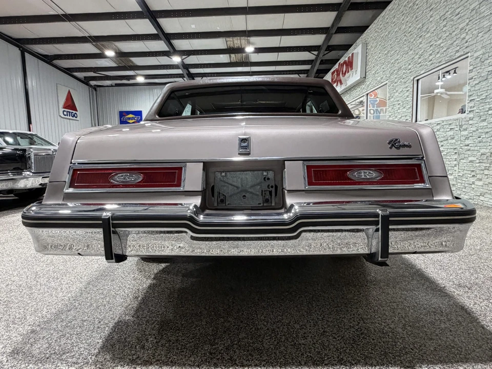 1983 Buick Riviera 4th-7th Gen - Image 13 of 31
