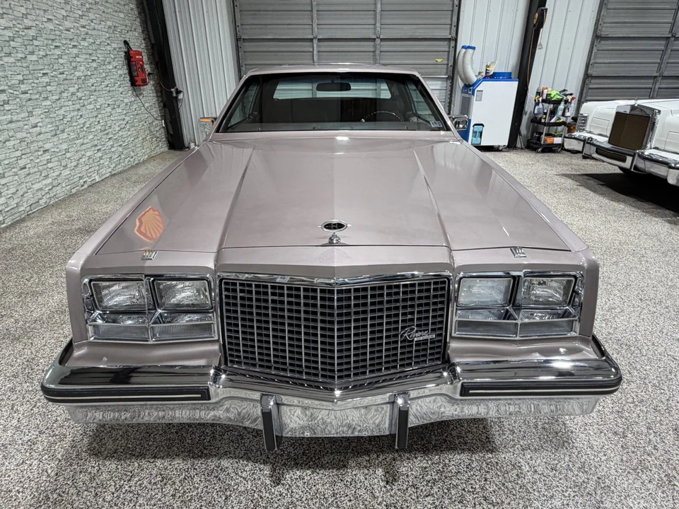 1983 Buick Riviera 4th-7th Gen - Image 20 of 31
