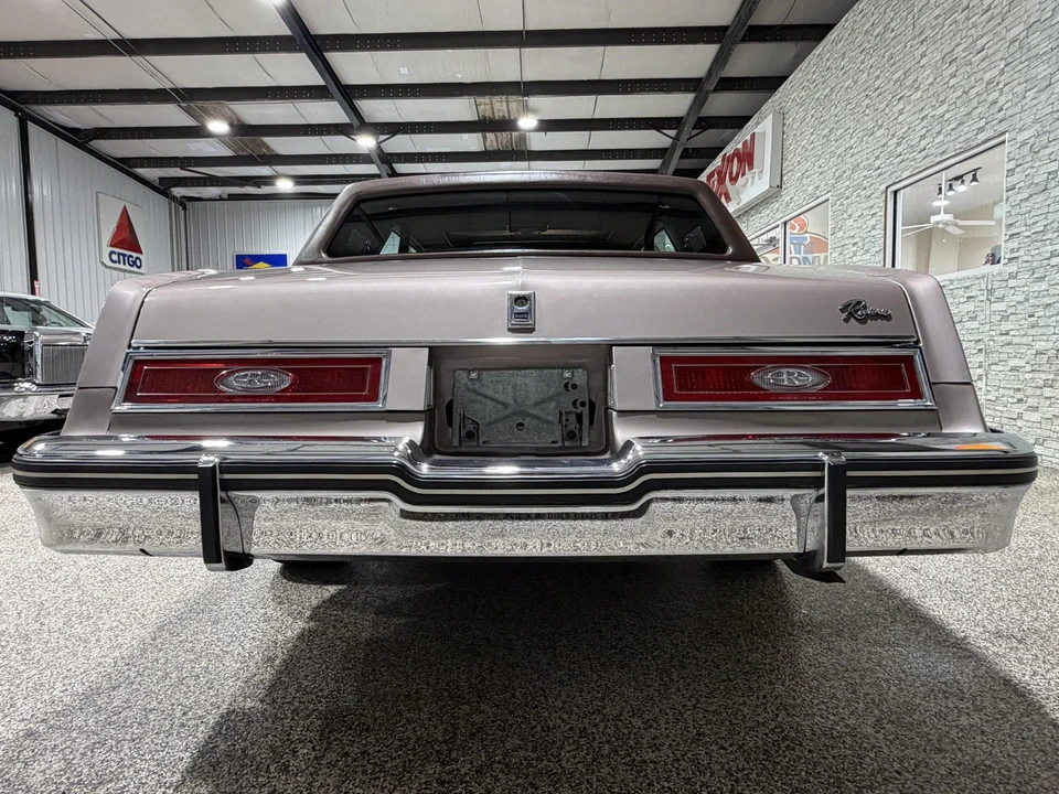 1983 Buick Riviera 4th-7th Gen - Image 12 of 31