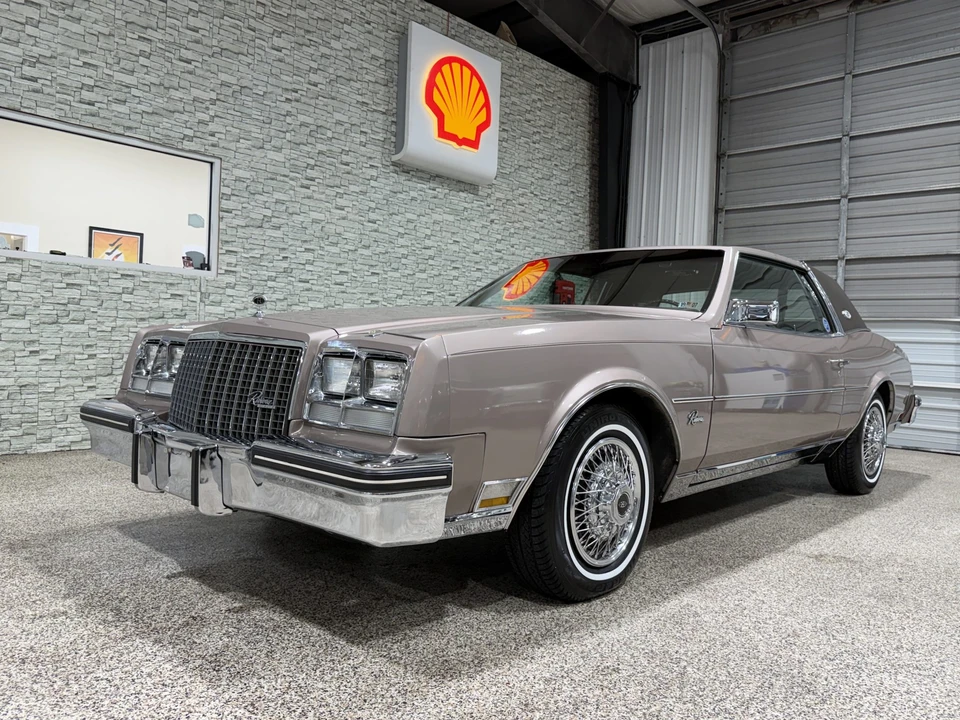 1983 Buick Riviera 4th-7th Gen - Image 4 of 31