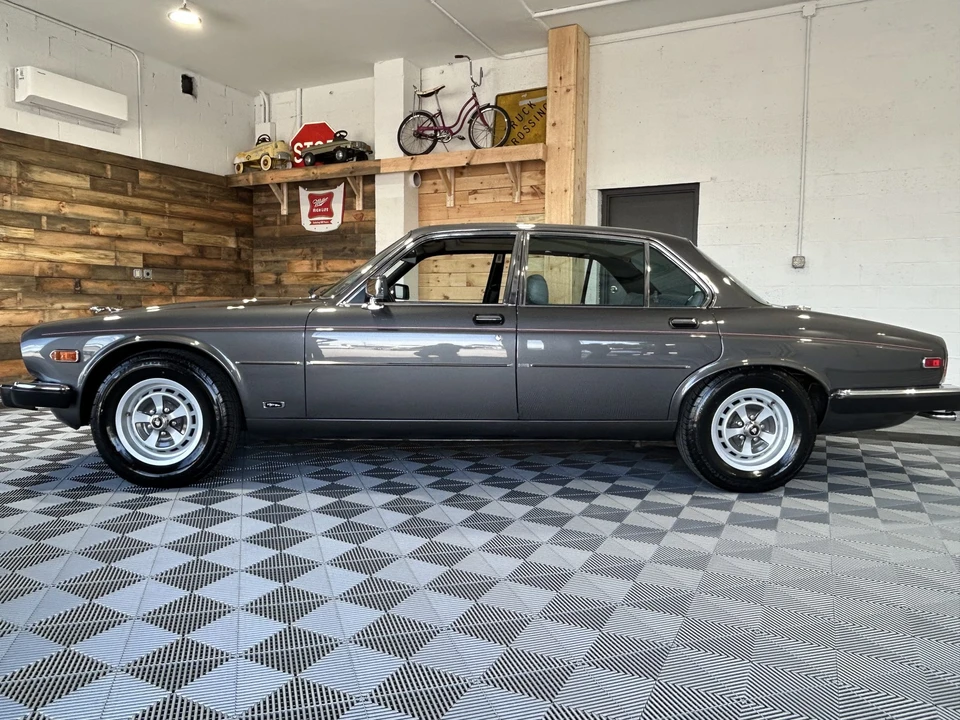 1985 Jaguar XJ Series 3 - Image 4 of 31