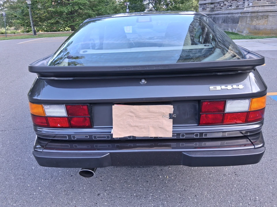 1986 Porsche 944 - Image 7 of 31