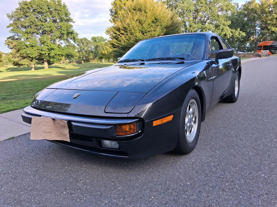 1986 Porsche 944 - Image 2 of 31