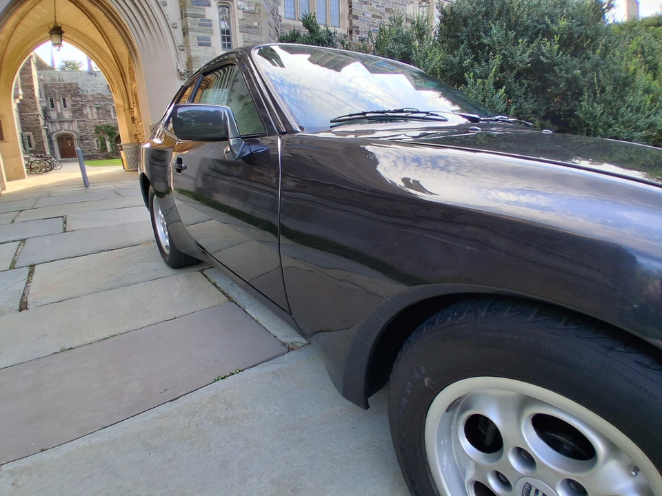 1986 Porsche 944 - Image 10 of 31