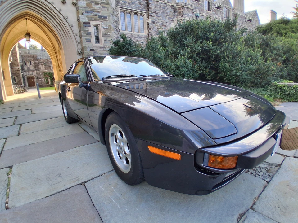 1986 Porsche 944 - Image 4 of 31