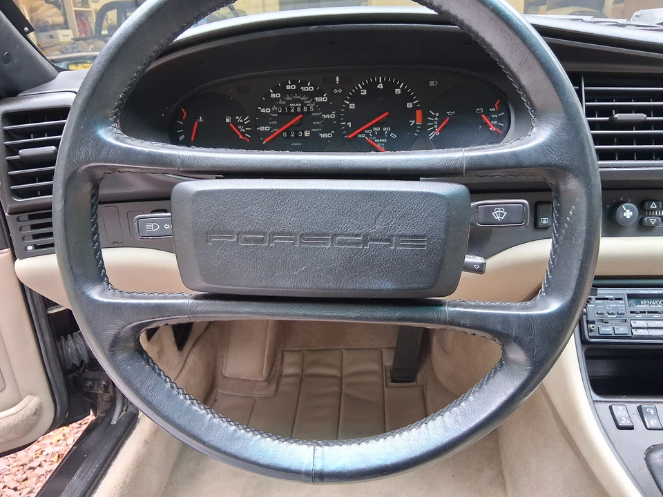 1986 Porsche 944 - Image 21 of 31
