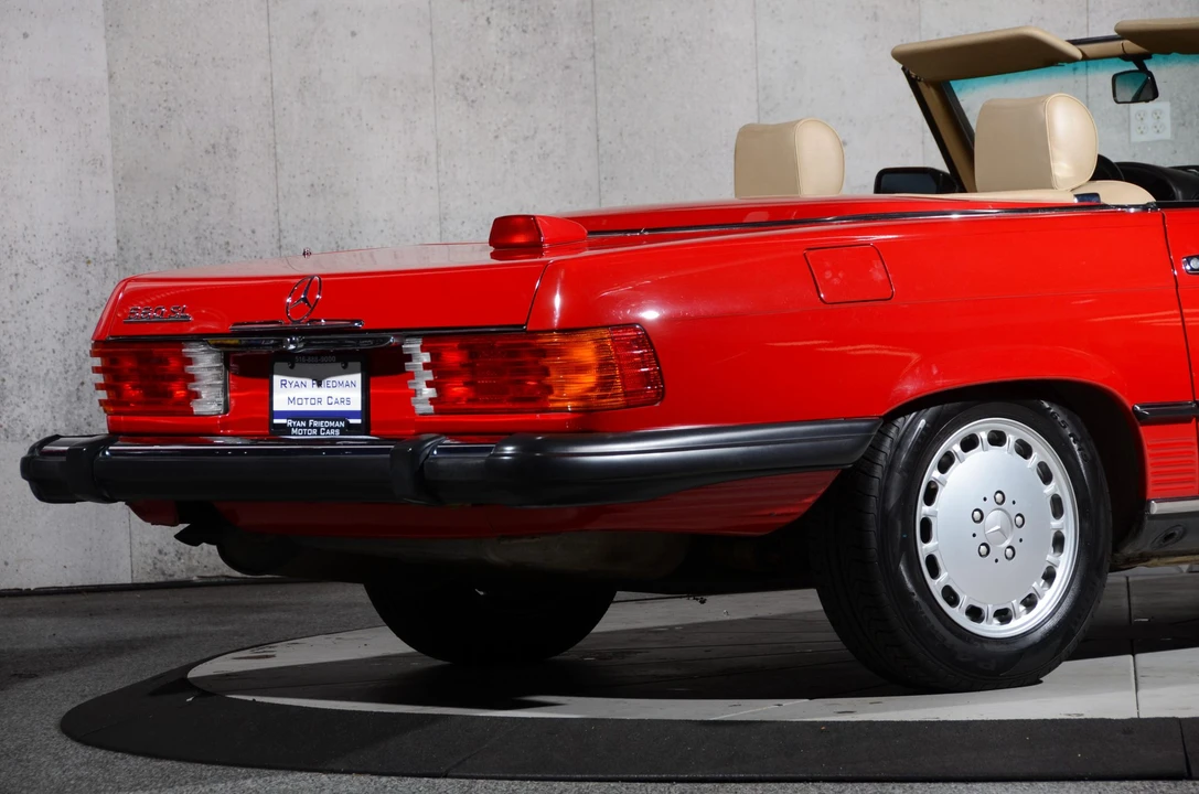 1987 Mercedes-Benz R107 SL-Class - Image 30 of 31