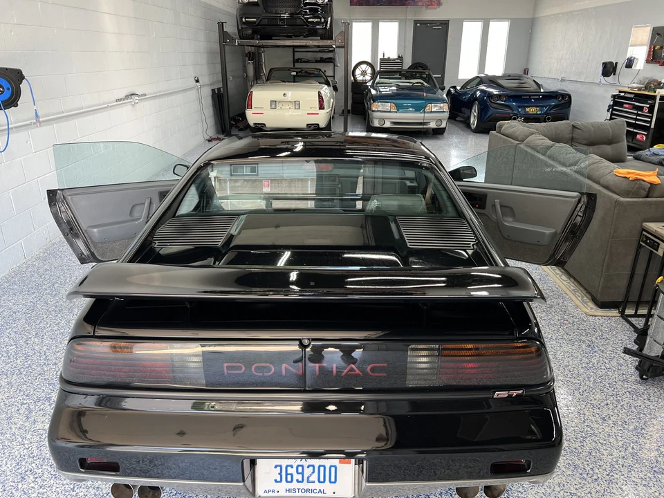1987 Pontiac Fiero GT - Image 9 of 31
