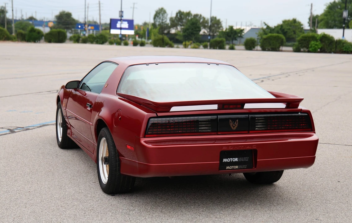 1987 Pontiac Firebird Trans Am 3rd Gen - Image 24 of 31