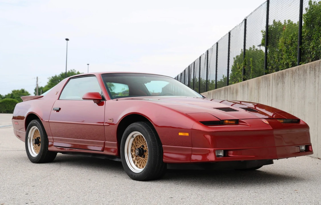 1987 Pontiac Firebird Trans Am 3rd Gen - Image 11 of 31