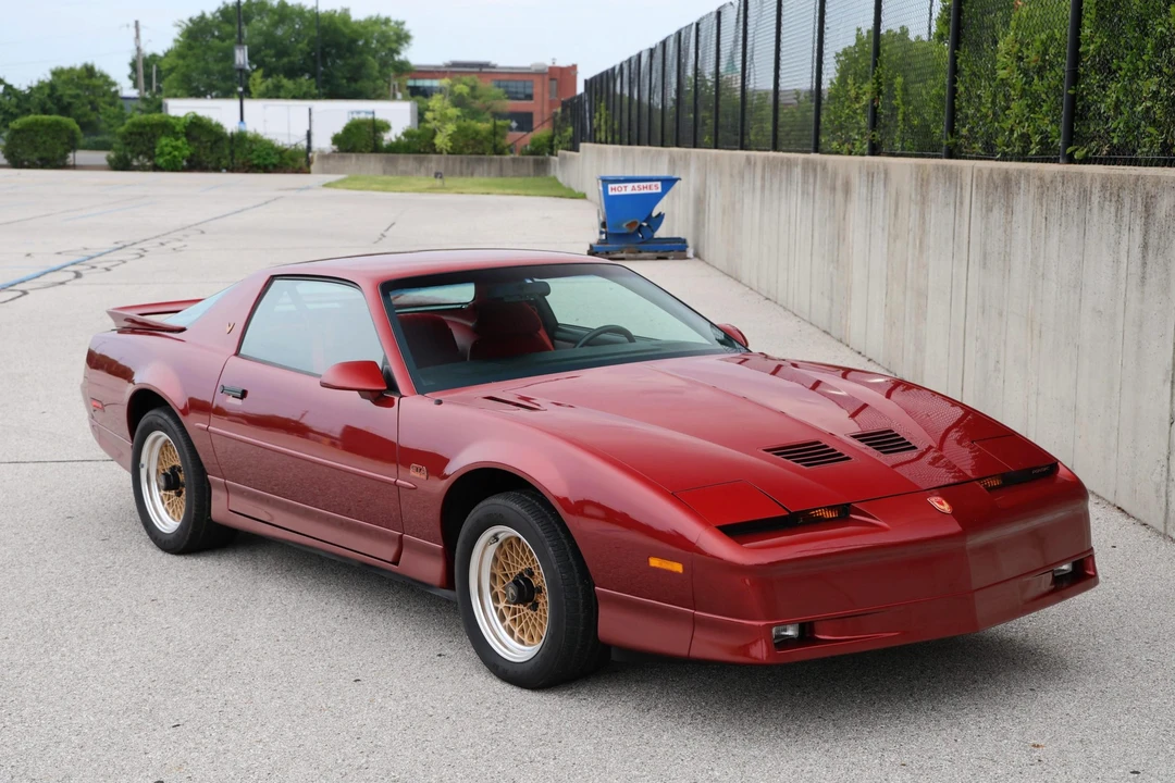 1987 Pontiac Firebird Trans Am 3rd Gen - Image 10 of 31