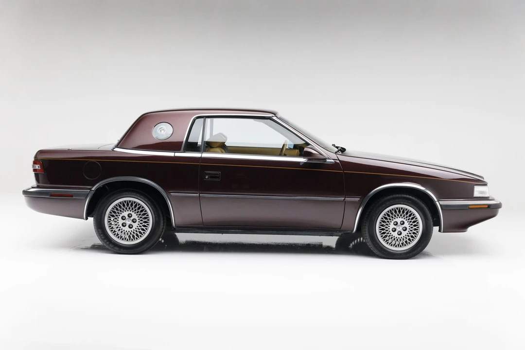 1989 Chrysler TC by Maserati - Image 9 of 31