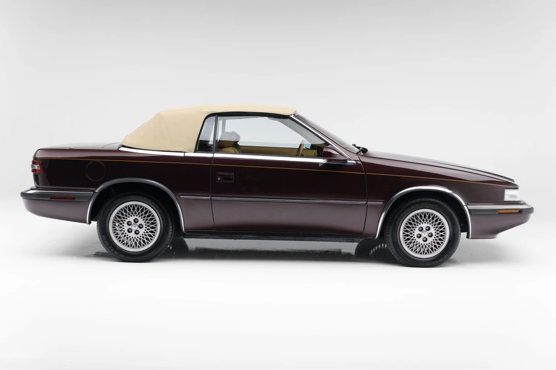1989 Chrysler TC by Maserati - Image 25 of 31