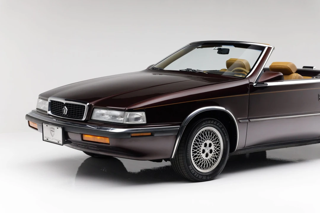 1989 Chrysler TC by Maserati - Image 28 of 31