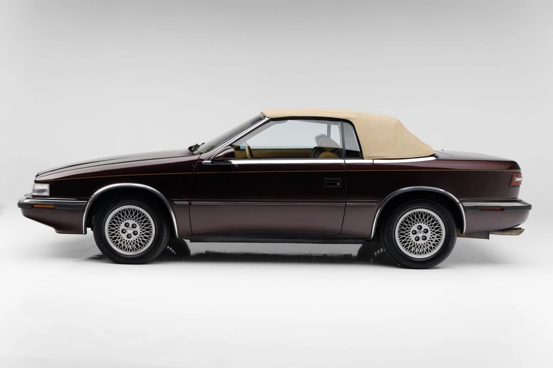 1989 Chrysler TC by Maserati - Image 21 of 31