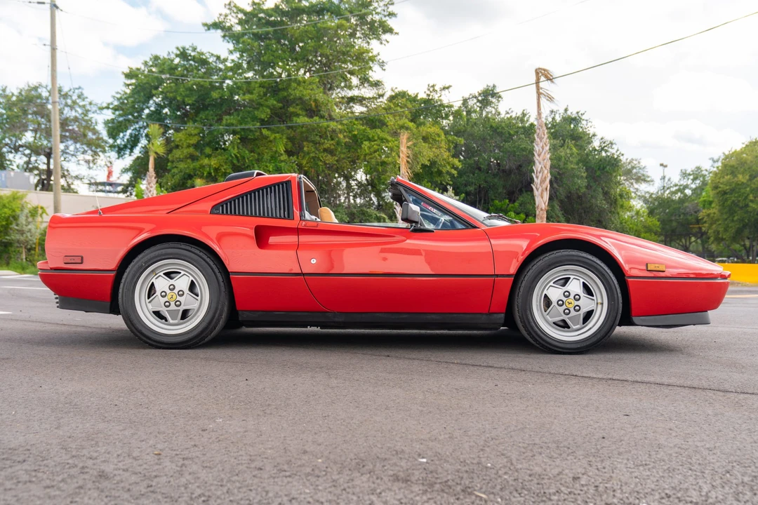 1989 Ferrari 328 GTS - Image 25 of 31