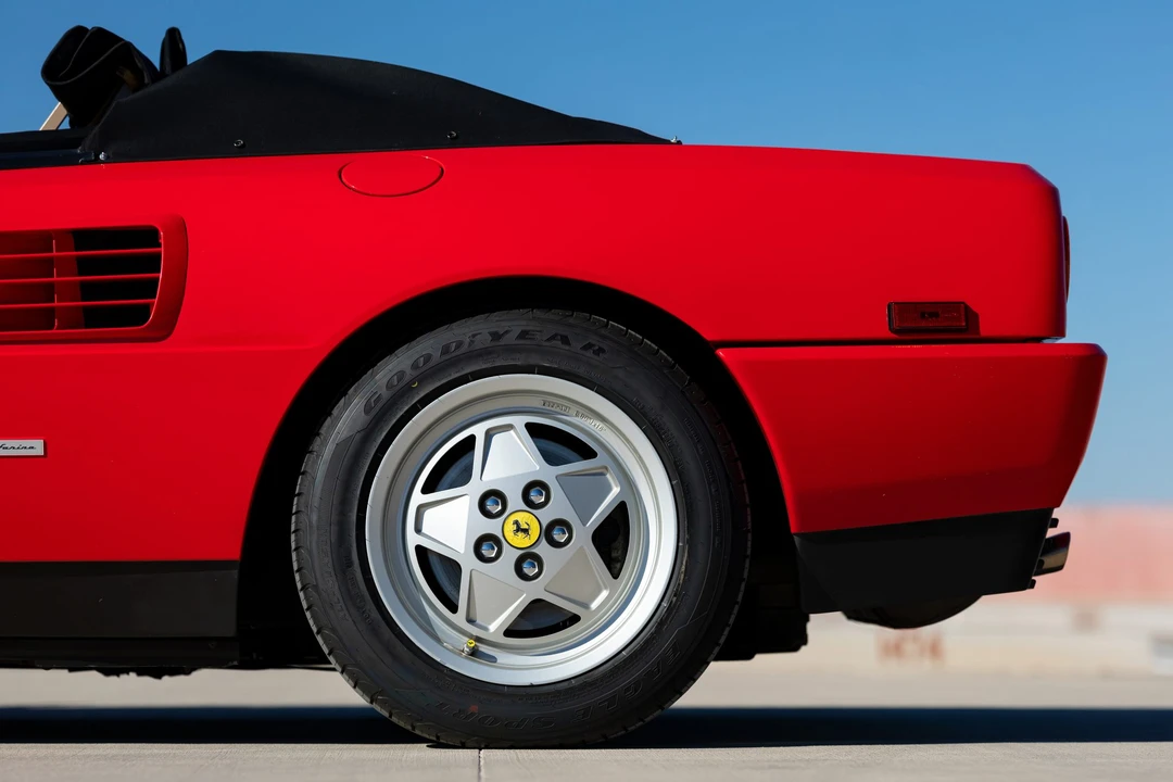 1990 Ferrari Mondial t - Image 30 of 31