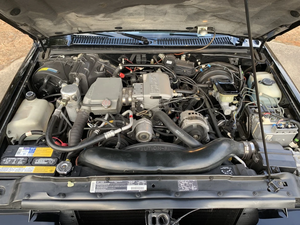 1991 GMC Syclone - Image 28 of 31