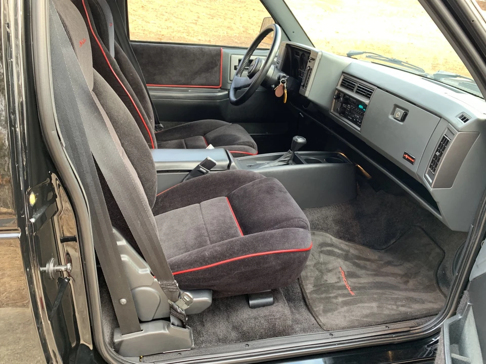 1991 GMC Syclone - Image 21 of 31