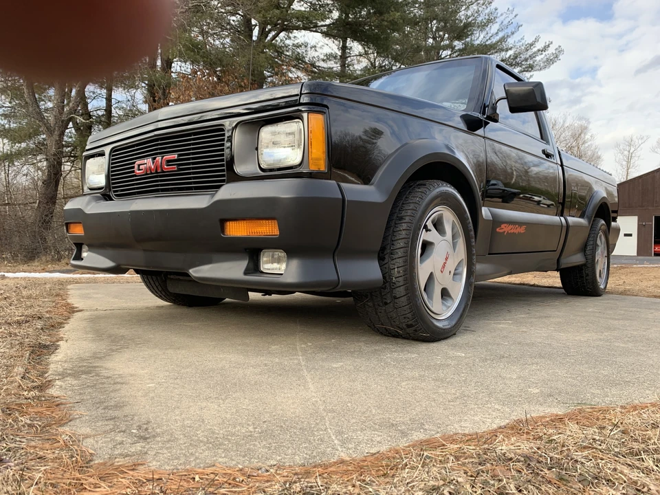 1991 GMC Syclone - Image 2 of 31