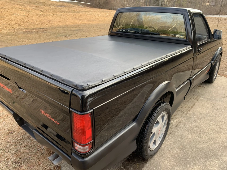 1991 GMC Syclone - Image 11 of 31