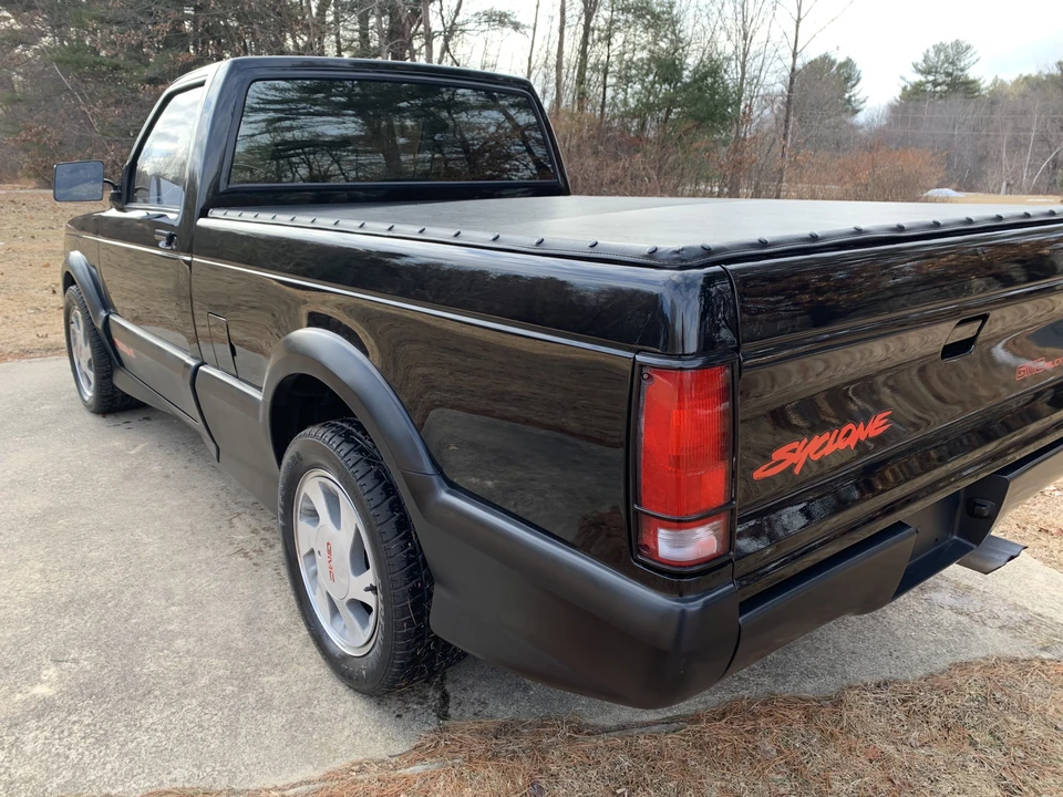 1991 GMC Syclone - Image 5 of 31
