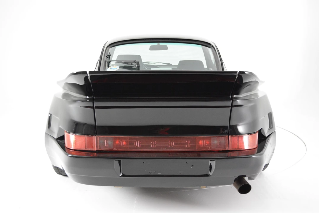 1991 Porsche 964 Carrera 4 - Image 16 of 31