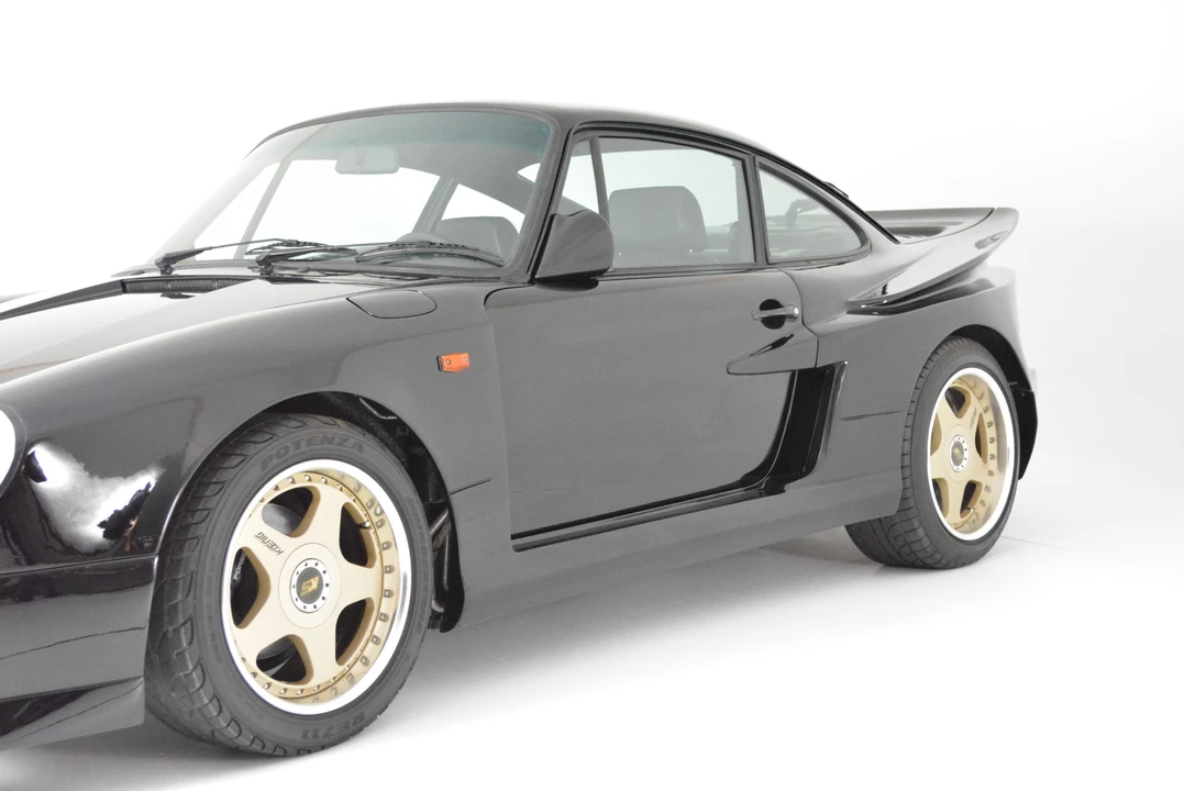 1991 Porsche 964 Carrera 4 - Image 10 of 31