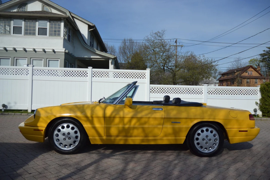 1992 Alfa Romeo Series 4 - Image 9 of 31