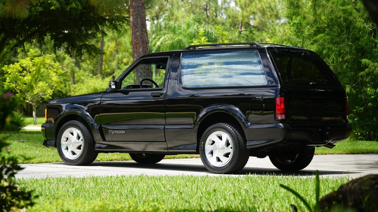 1992 GMC S-15 Jimmy 1st Gen - Image 14 of 31