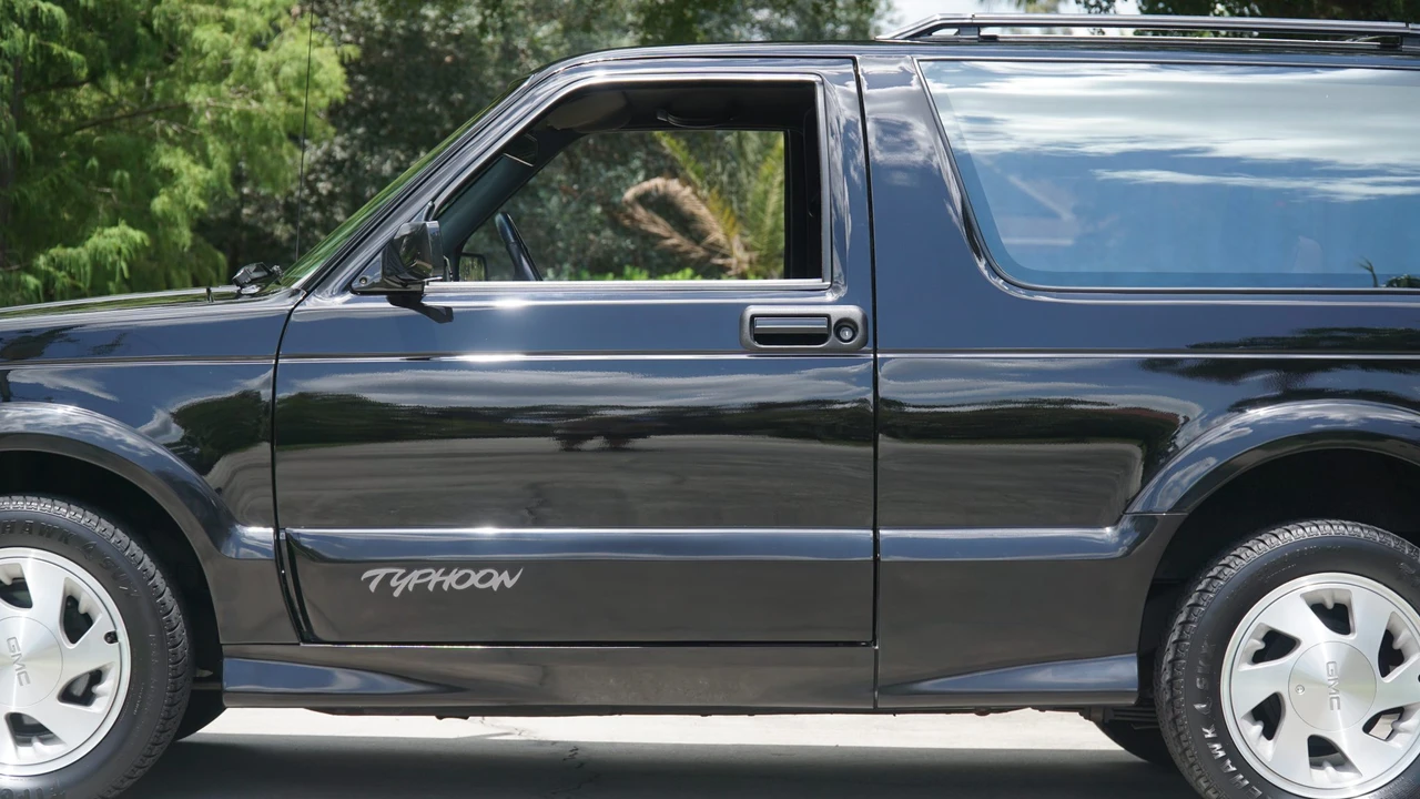 1992 GMC S-15 Jimmy 1st Gen - Image 27 of 31