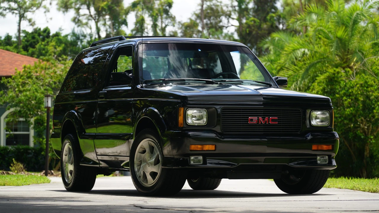 1992 GMC S-15 Jimmy 1st Gen - Image 5 of 31