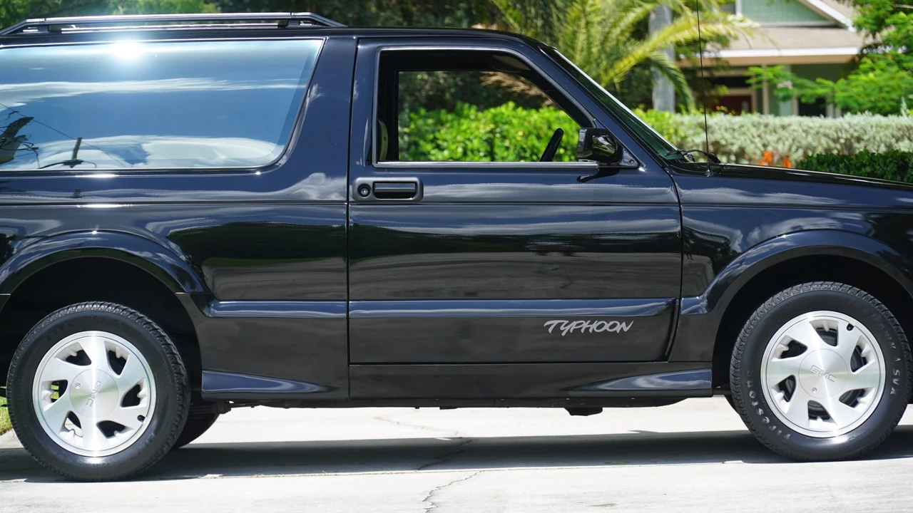 1992 GMC S-15 Jimmy 1st Gen - Image 26 of 31