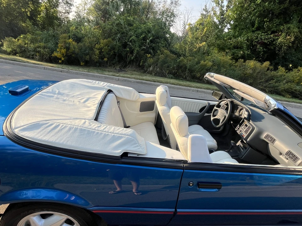1992 Pontiac Sunbird - Image 14 of 31