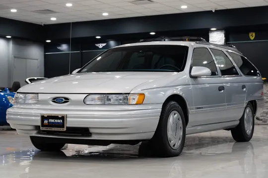 1993 Ford Taurus GL Wagon