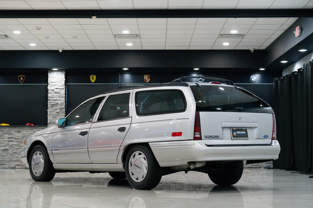 1993 Ford Taurus 2nd Gen - Image 17 of 31